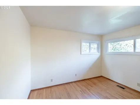 1524 NW 11th Street Corvallis OR 97330
