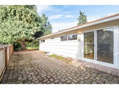 1524 NW 11th Street Corvallis OR 97330