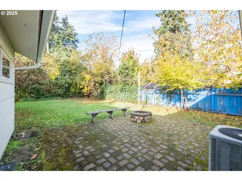 1524 NW 11th Street Corvallis OR 97330