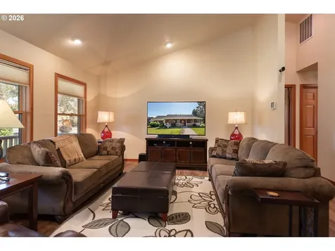 1455 SW Sunset Drive Madras OR 97741