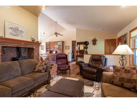1455 SW Sunset Drive Madras OR 97741