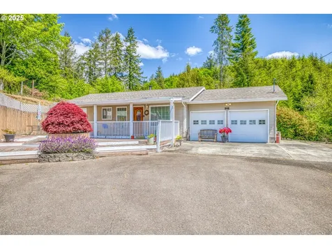 946 E 9th Place Coquille OR 97423