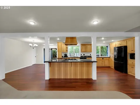 1332 Jeppesen Avenue Eugene OR 97401