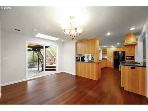 1332 Jeppesen Avenue Eugene OR 97401