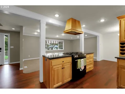 1332 Jeppesen Avenue Eugene OR 97401