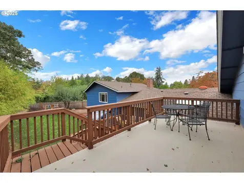 1332 Jeppesen Avenue Eugene OR 97401