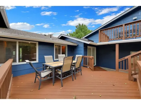 1332 Jeppesen Avenue Eugene OR 97401