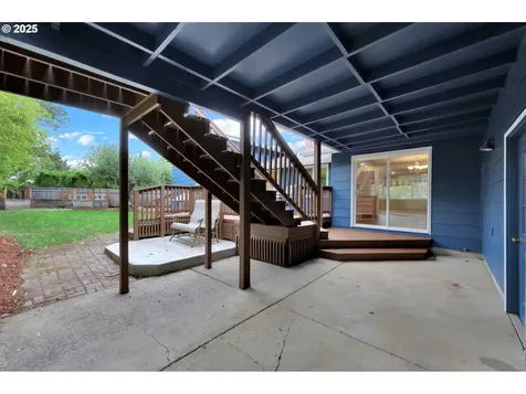 1332 Jeppesen Avenue Eugene OR 97401