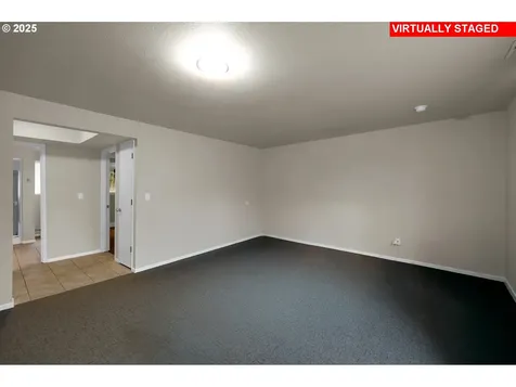 1332 Jeppesen Avenue Eugene OR 97401