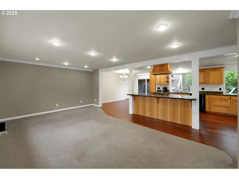 1332 Jeppesen Avenue Eugene OR 97401