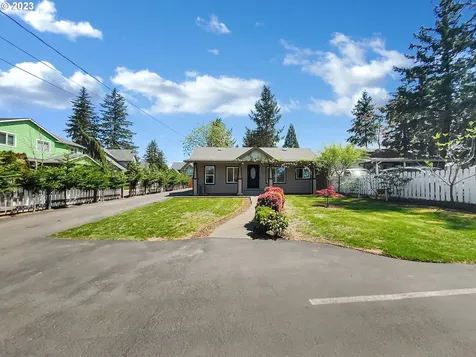 2044 Se 174th Avenue Portland OR 97233