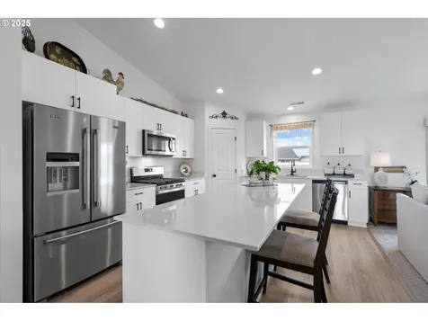 400 SW Goldfinch Lane Boardman OR 97818