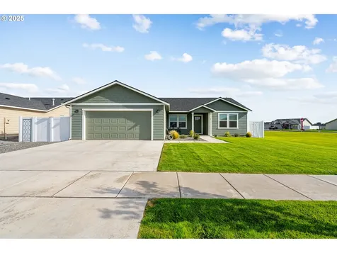 400 SW Goldfinch Lane Boardman OR 97818
