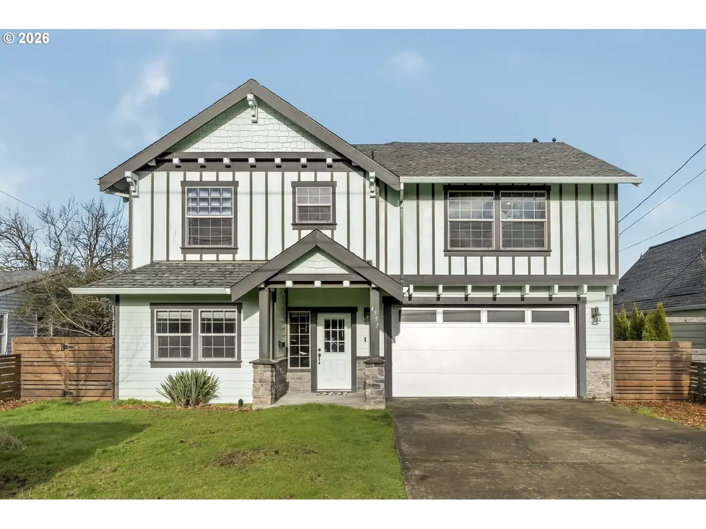 4557 NE Going Street Portland OR 97218