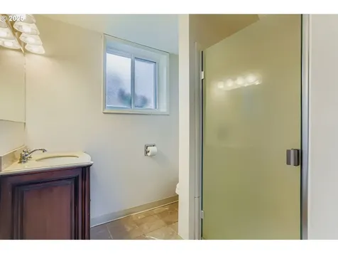 14320 SW Cherryhill Drive Beaverton OR 97008