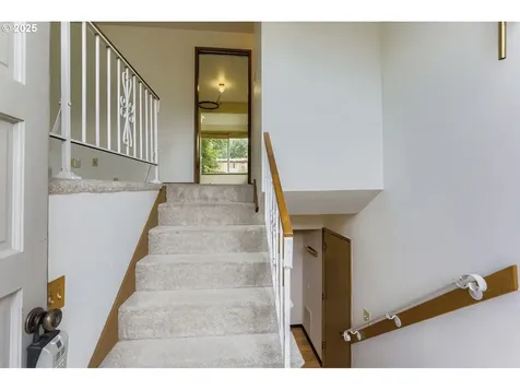 14320 SW Cherryhill Drive Beaverton OR 97008