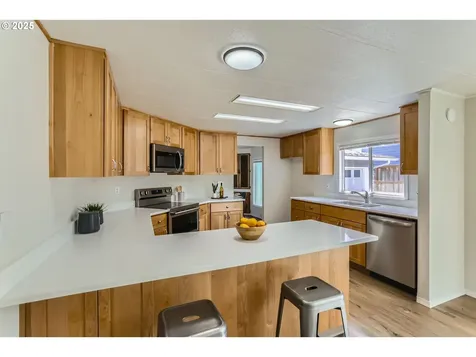 1643 NW 6th Street Mcminnville OR 97128