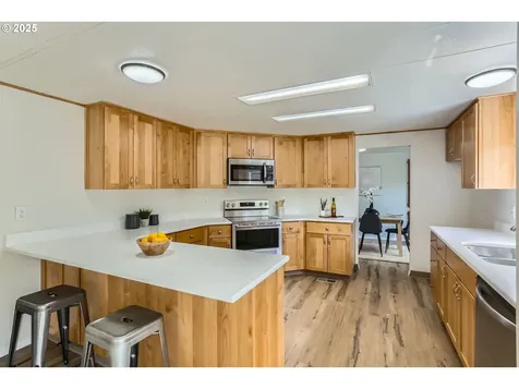 1643 NW 6th Street Mcminnville OR 97128