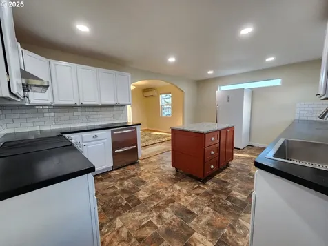 928 Oregon Street Port Orford OR 97465