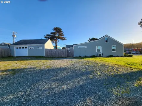 928 Oregon Street Port Orford OR 97465