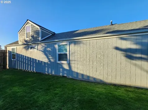 928 Oregon Street Port Orford OR 97465