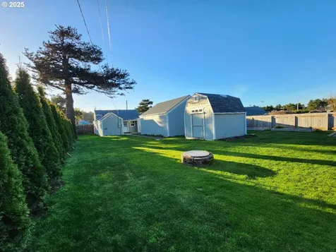 928 Oregon Street Port Orford OR 97465