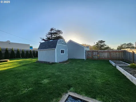 928 Oregon Street Port Orford OR 97465