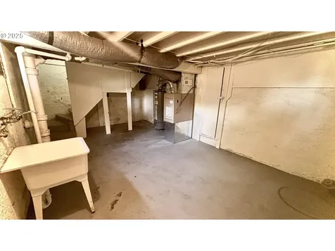7515 NE Glisan Street Portland OR 97213