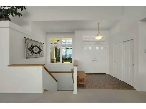 3352 Bentley Avenue Eugene OR 97405
