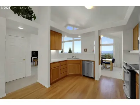 3352 Bentley Avenue Eugene OR 97405
