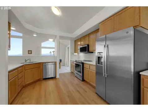 3352 Bentley Avenue Eugene OR 97405