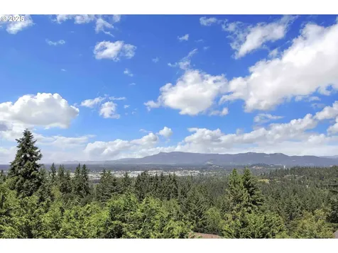 3352 Bentley Avenue Eugene OR 97405