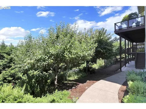 3352 Bentley Avenue Eugene OR 97405