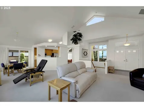 3352 Bentley Avenue Eugene OR 97405