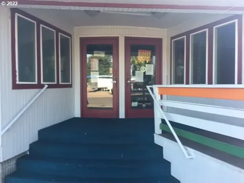 945 Gateway Boulevard Cottage Grove OR 97424