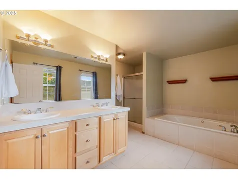 61 SW Wallingford Way Beaverton OR 97006