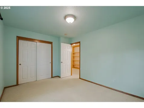 61 SW Wallingford Way Beaverton OR 97006