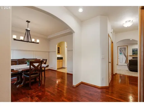 61 SW Wallingford Way Beaverton OR 97006