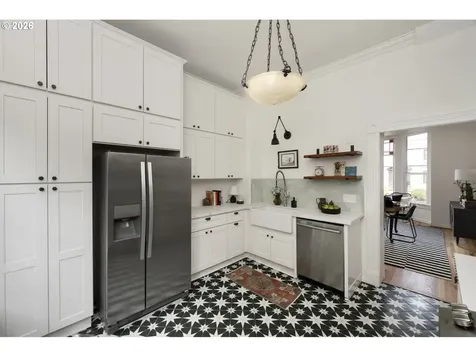 6215 NE Rodney Avenue Portland OR 97211