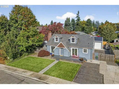 318 NE 9th Avenue Canby OR 97013