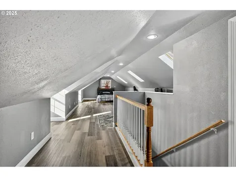 318 NE 9th Avenue Canby OR 97013