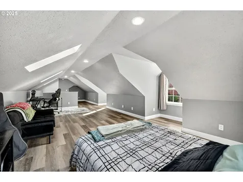 318 NE 9th Avenue Canby OR 97013