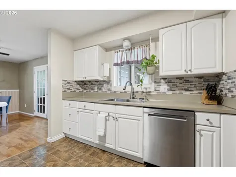 609 E Sunset Court Newberg OR 97132
