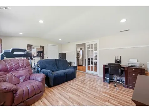 609 E Sunset Court Newberg OR 97132