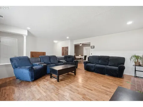 609 E Sunset Court Newberg OR 97132