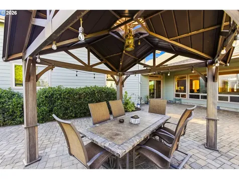867 Corsair Drive Independence OR 97351