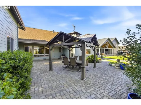 867 Corsair Drive Independence OR 97351