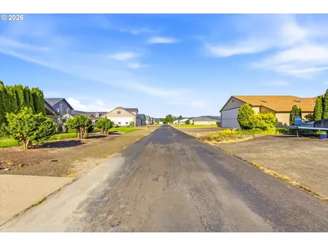867 Corsair Drive Independence OR 97351
