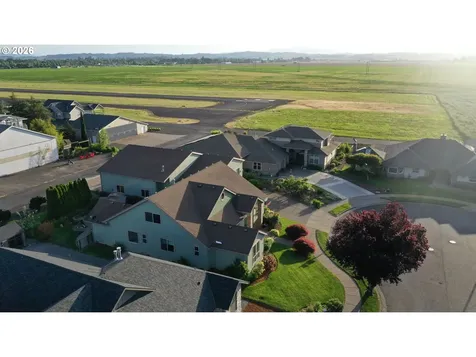 867 Corsair Drive Independence OR 97351