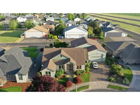 867 Corsair Drive Independence OR 97351